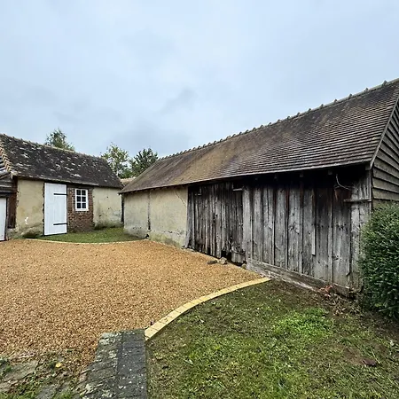 L'Equestre - Pole Europeen Du Cheval - Parking Gratuit - A 1 Min Des Bouleries Jump Yvre-l'Eveque Exterior photo